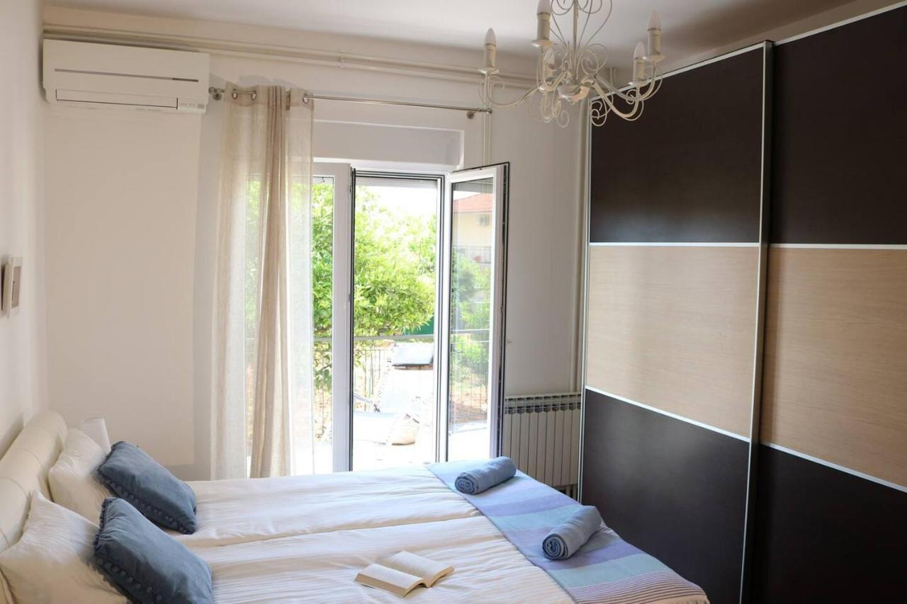 Apartments Ela Трогір Екстер'єр фото