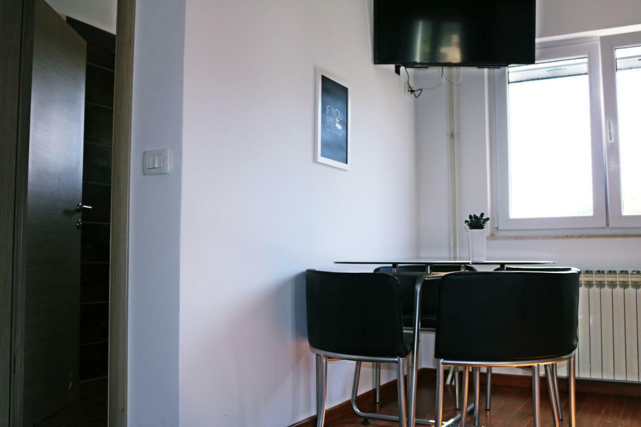 Apartments Ela Трогір Екстер'єр фото