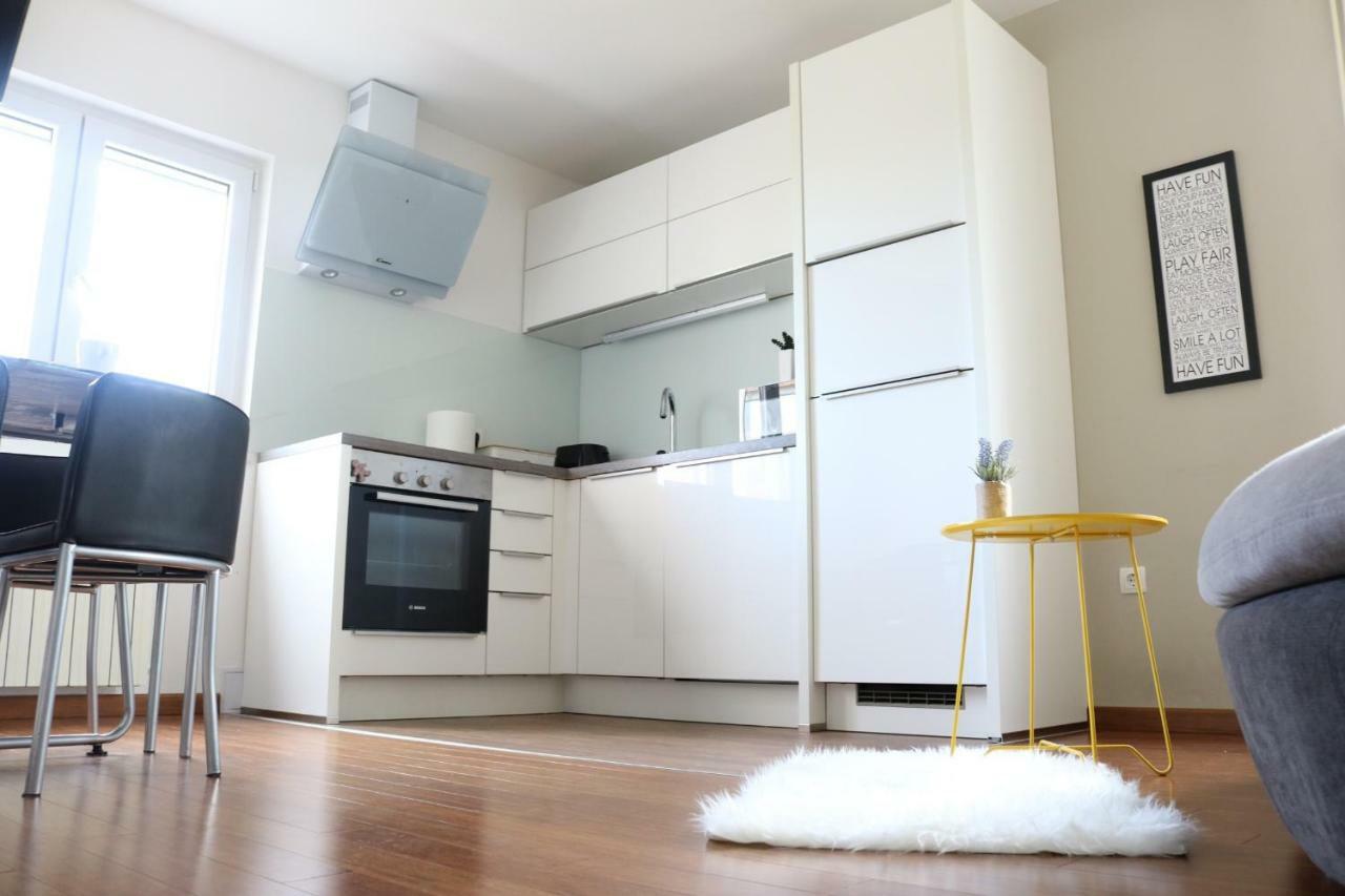 Apartments Ela Трогір Екстер'єр фото