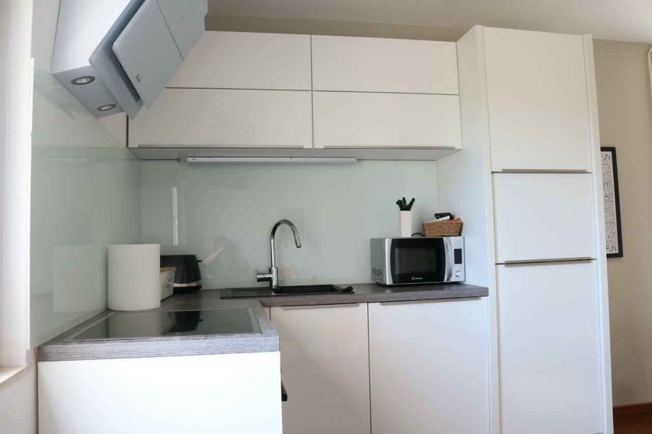 Apartments Ela Трогір Екстер'єр фото
